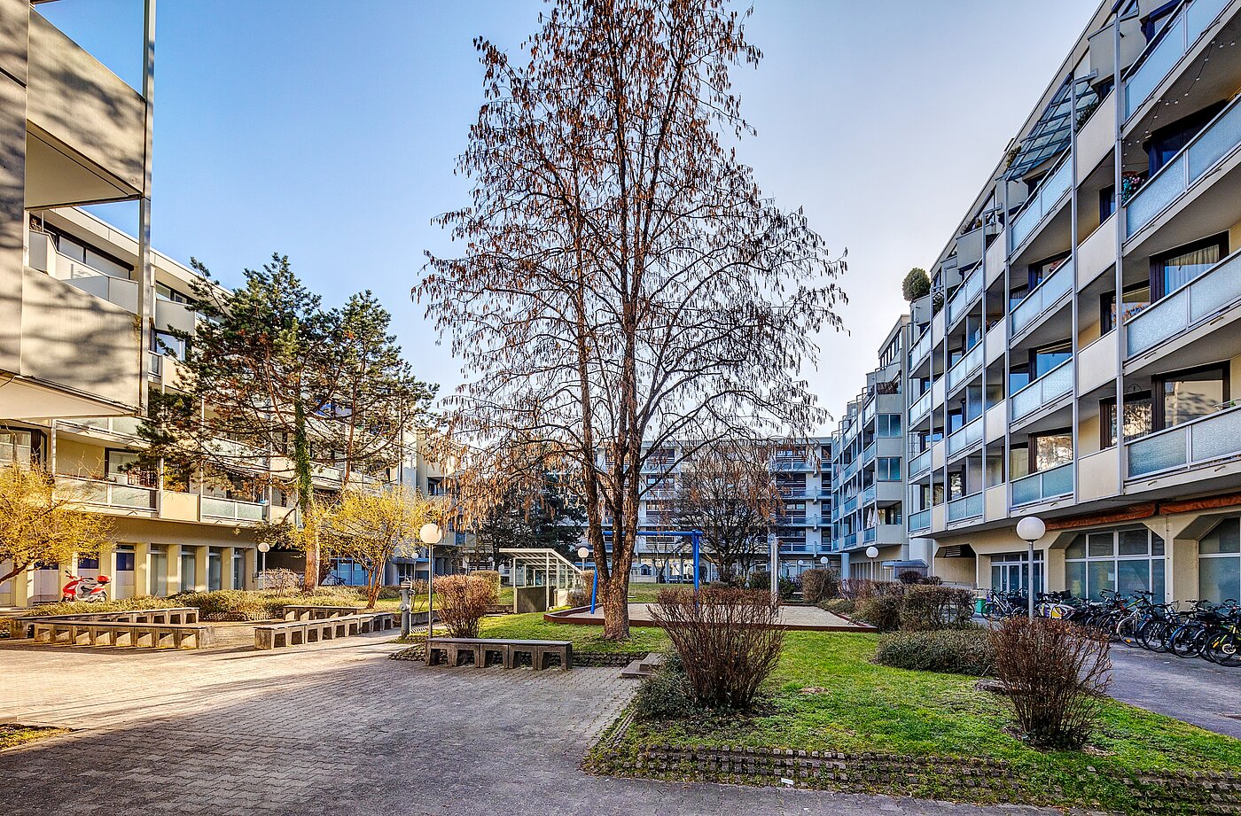 Appartement avec 3 pièces | Unterschleißheim | 70003 | Schöner Innenhof mit...