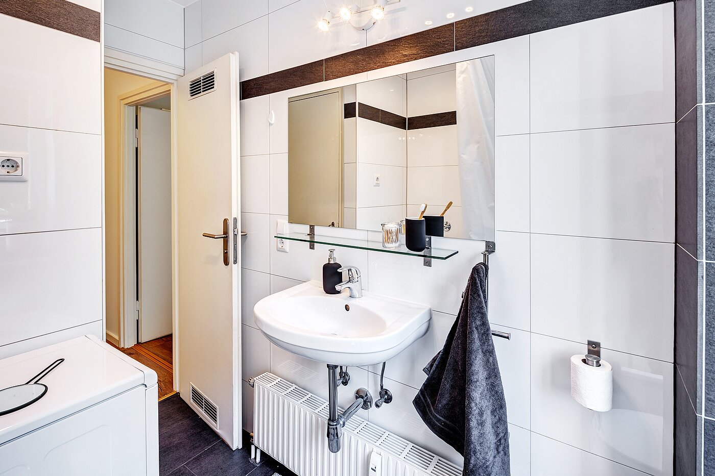Appartement avec 2.5 pièces | München-Berg am Laim | 70030 | Tageslichtbad mit...