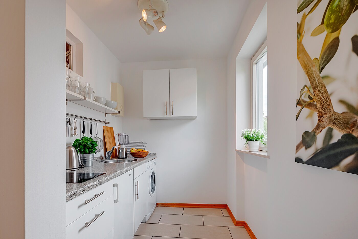 Appartement avec 2 pièces | München-Schwabing | 70130 | Küche mit Fenster...