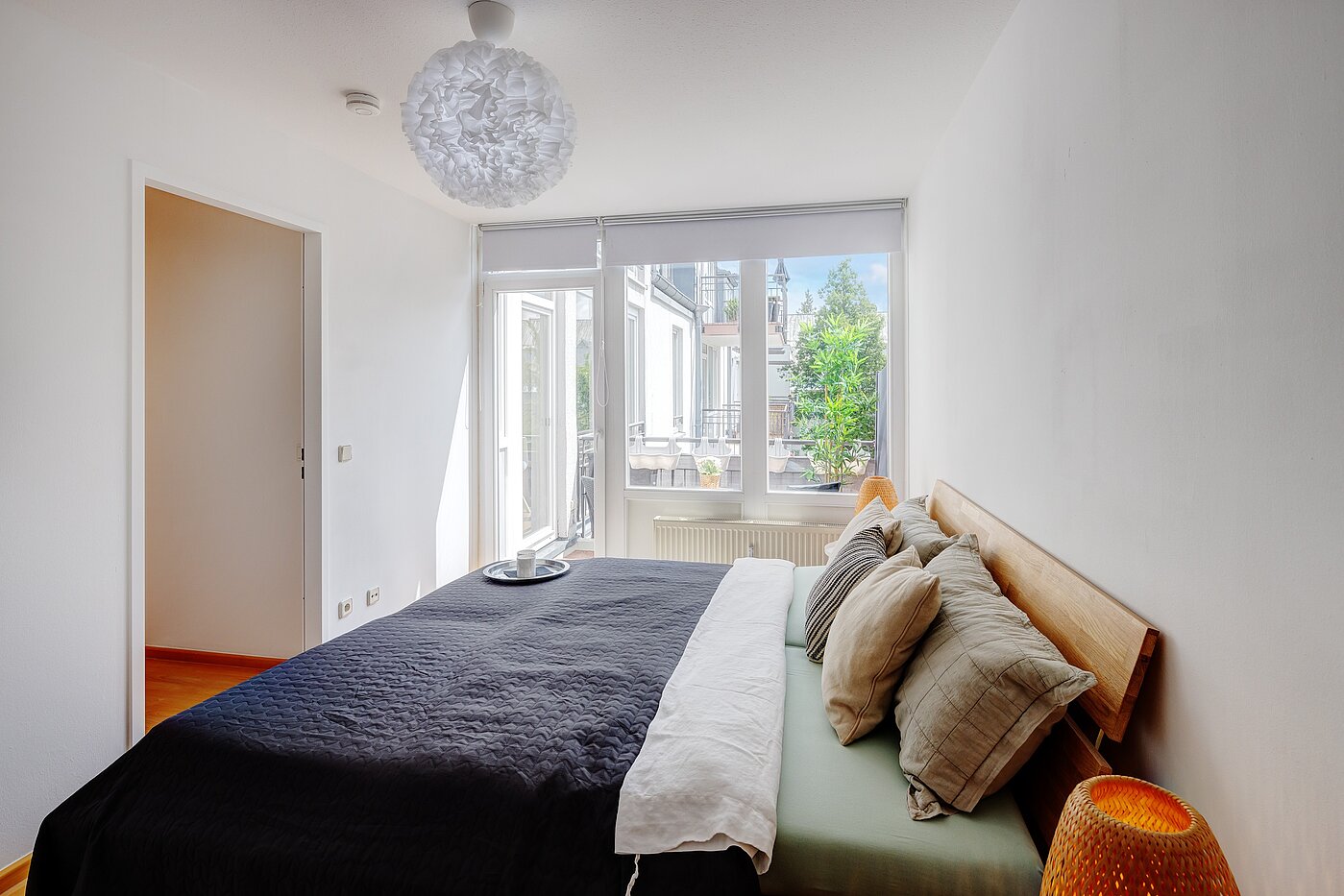 Appartement avec 2 pièces | München-Obersendling | 70039 | Das Schlafzimmer mit Zugang zum Balkon