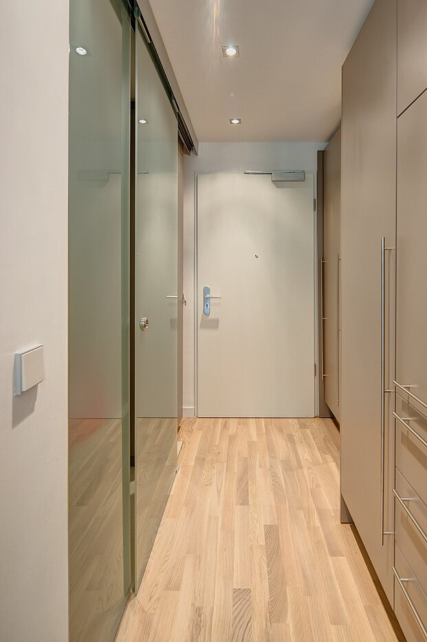 Appartement au rez-de-chaussée avec 1 pièce | München-Bogenhausen | 2301ML3 | Diele mit praktischen Einbauten
