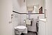 Separates WC mit Waschmaschine