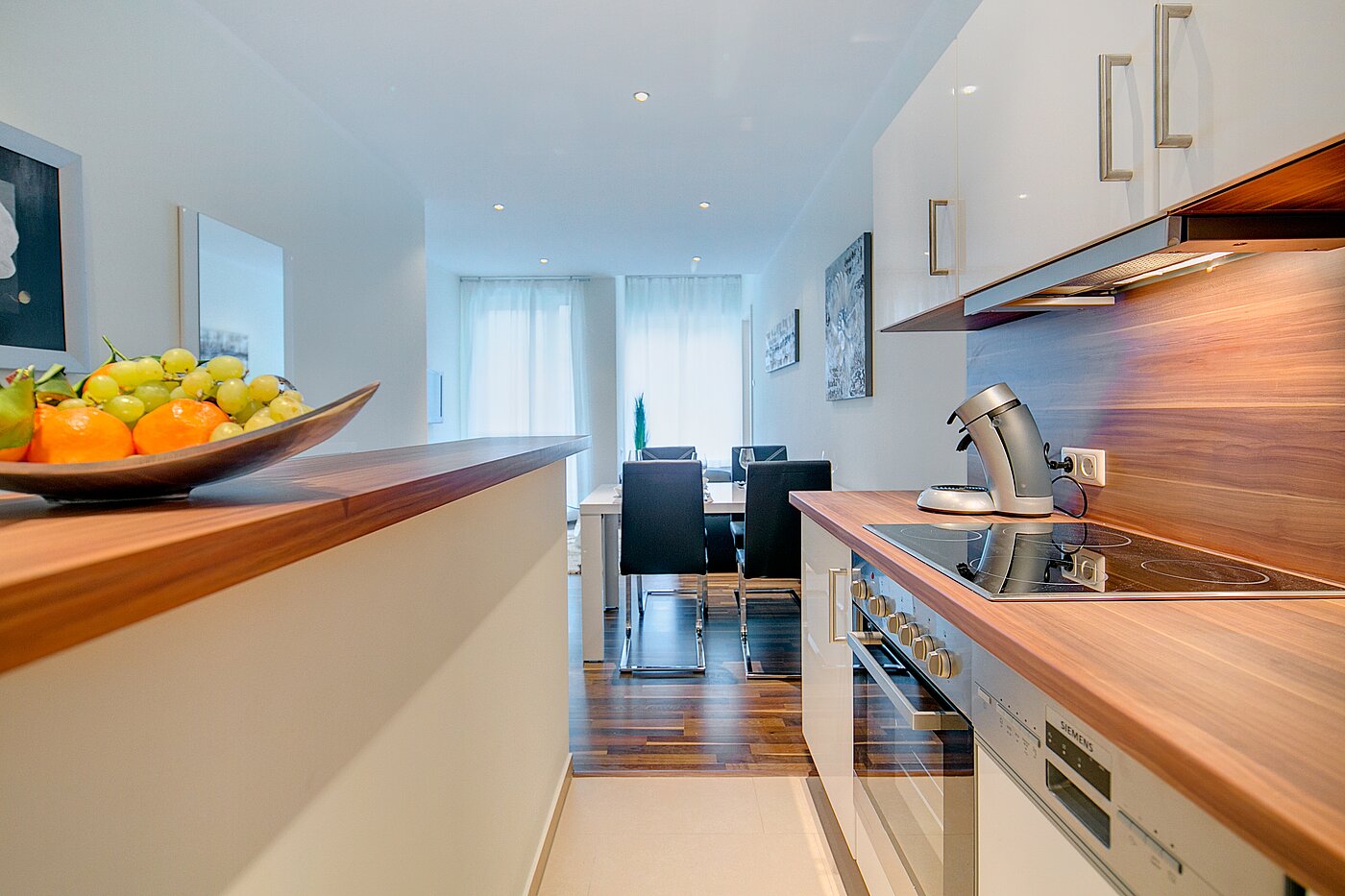 Appartement au rez-de-chaussée avec 4 pièces | München-Neuhausen | 70471 | ...mit Theke