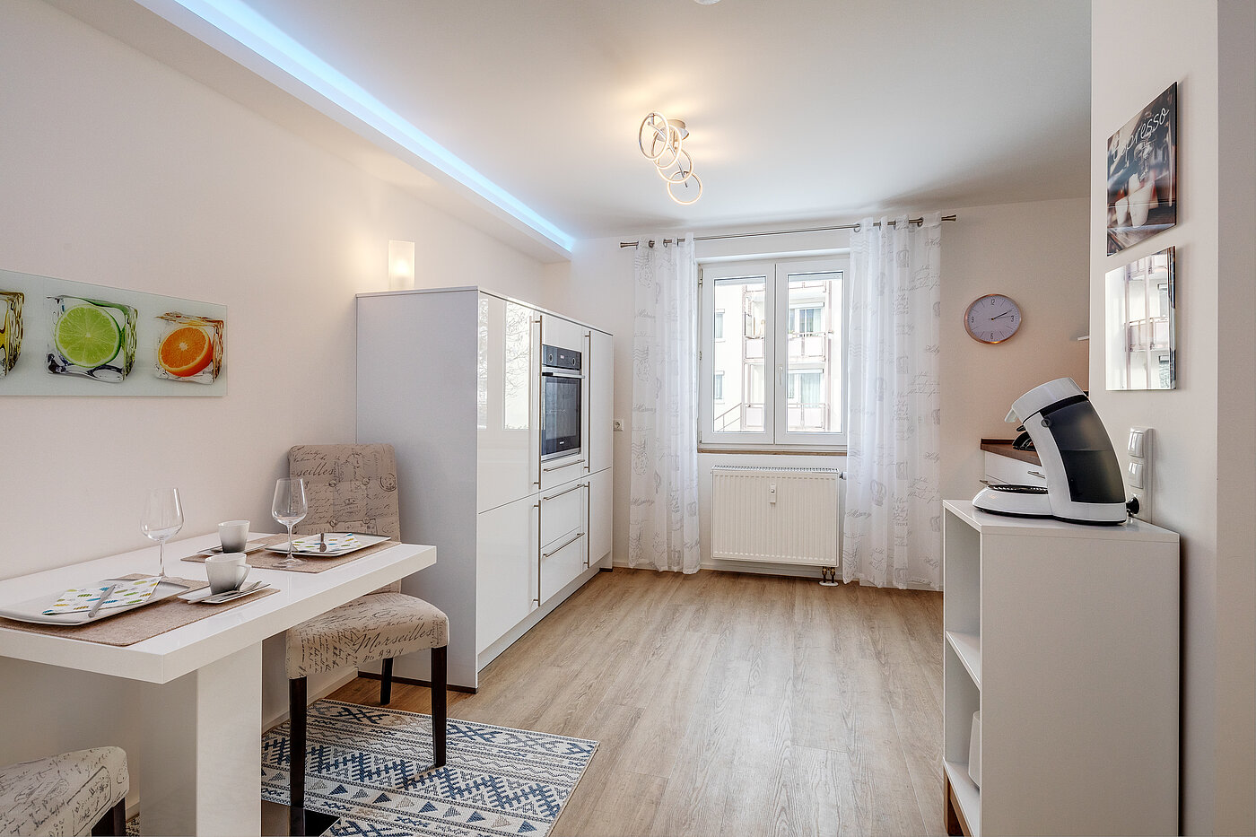Appartement avec 2 pièces | München-Allach | 70412 | Küche mit Essplatz...