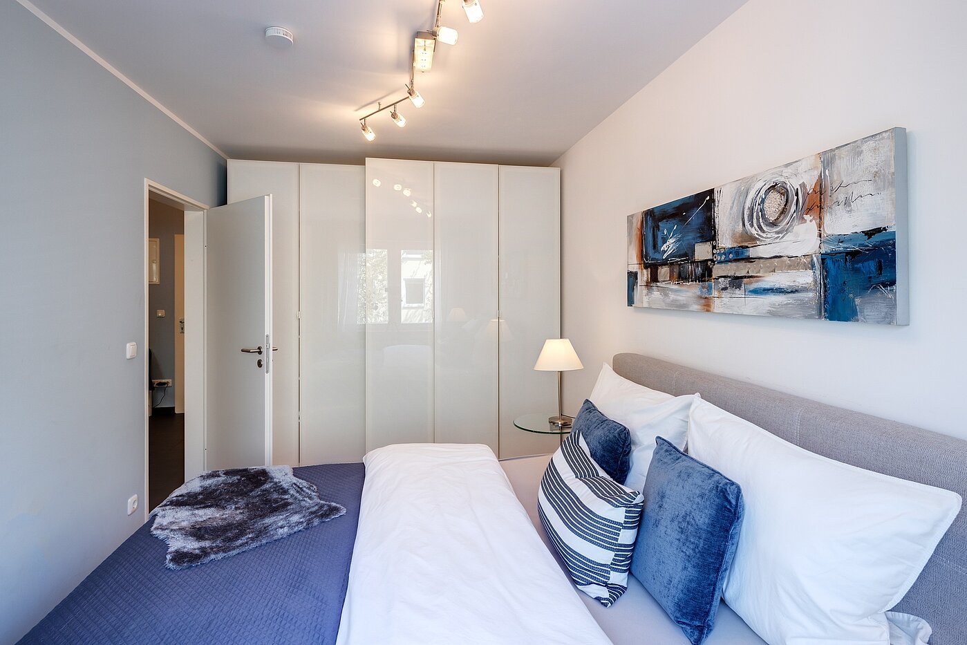 Appartement avec 2 pièces | München-Schwabing | 70013 | ...mit reichlich Stauraum