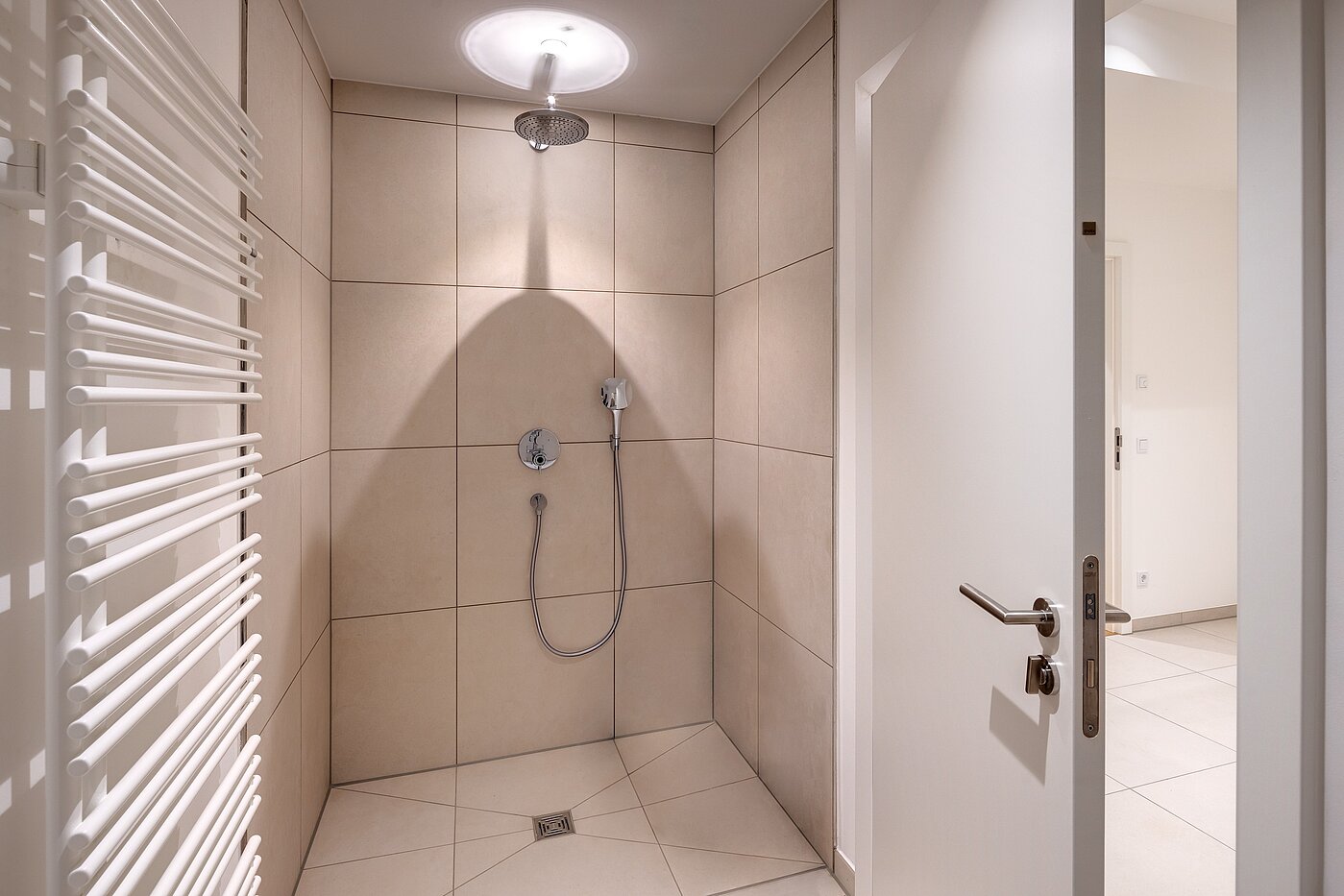 Terrassenwohnung avec 3 pièces | München-Harlaching | 70371 | Duschbad