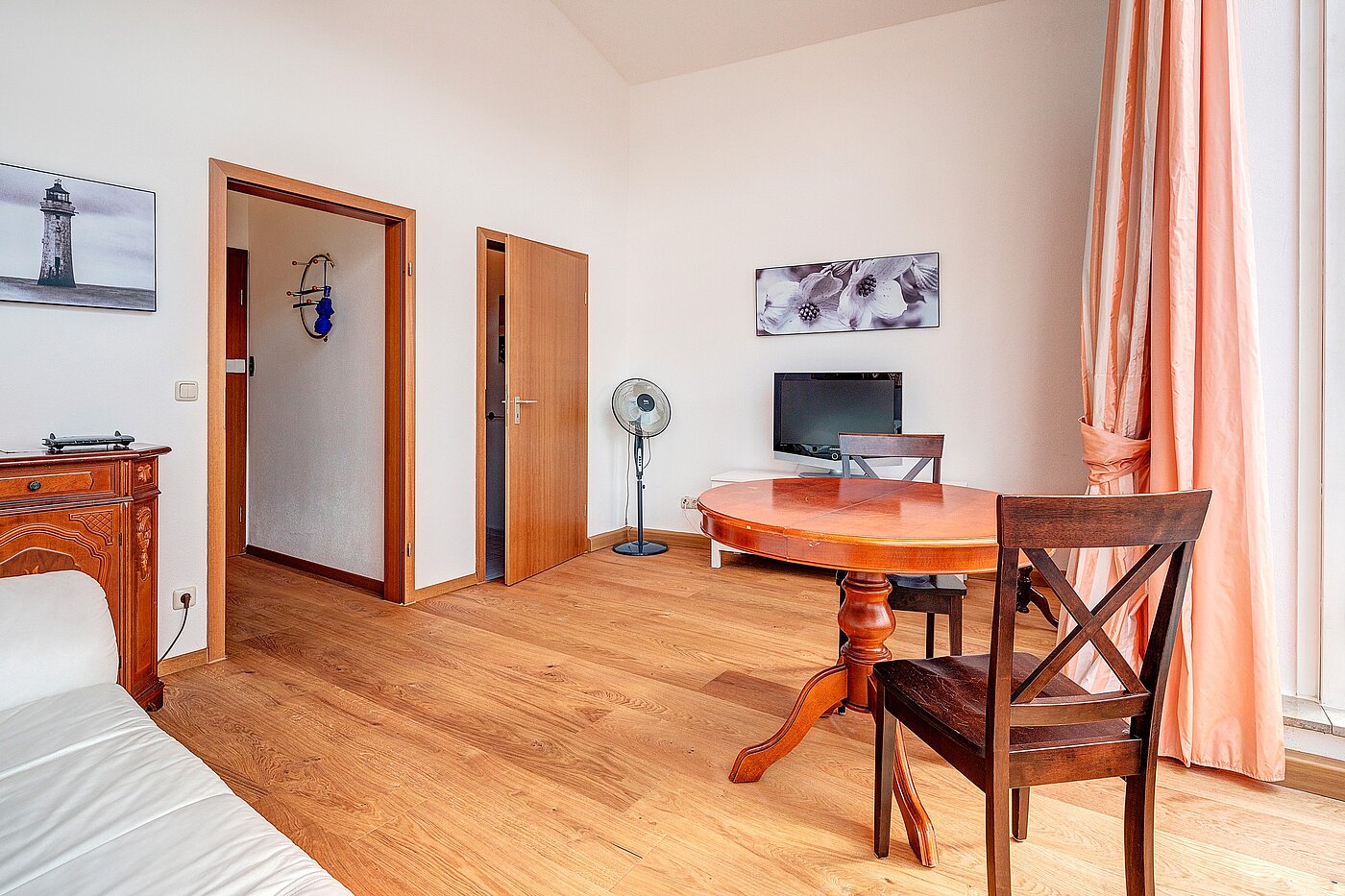 Appartement avec 1 pièce | München-Perlach | 2204ML8 | Essbereich mit Zugang...