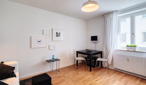 Appartement avec 2 pièces | München-Maxvorstadt | 70398 | Wohnbereich