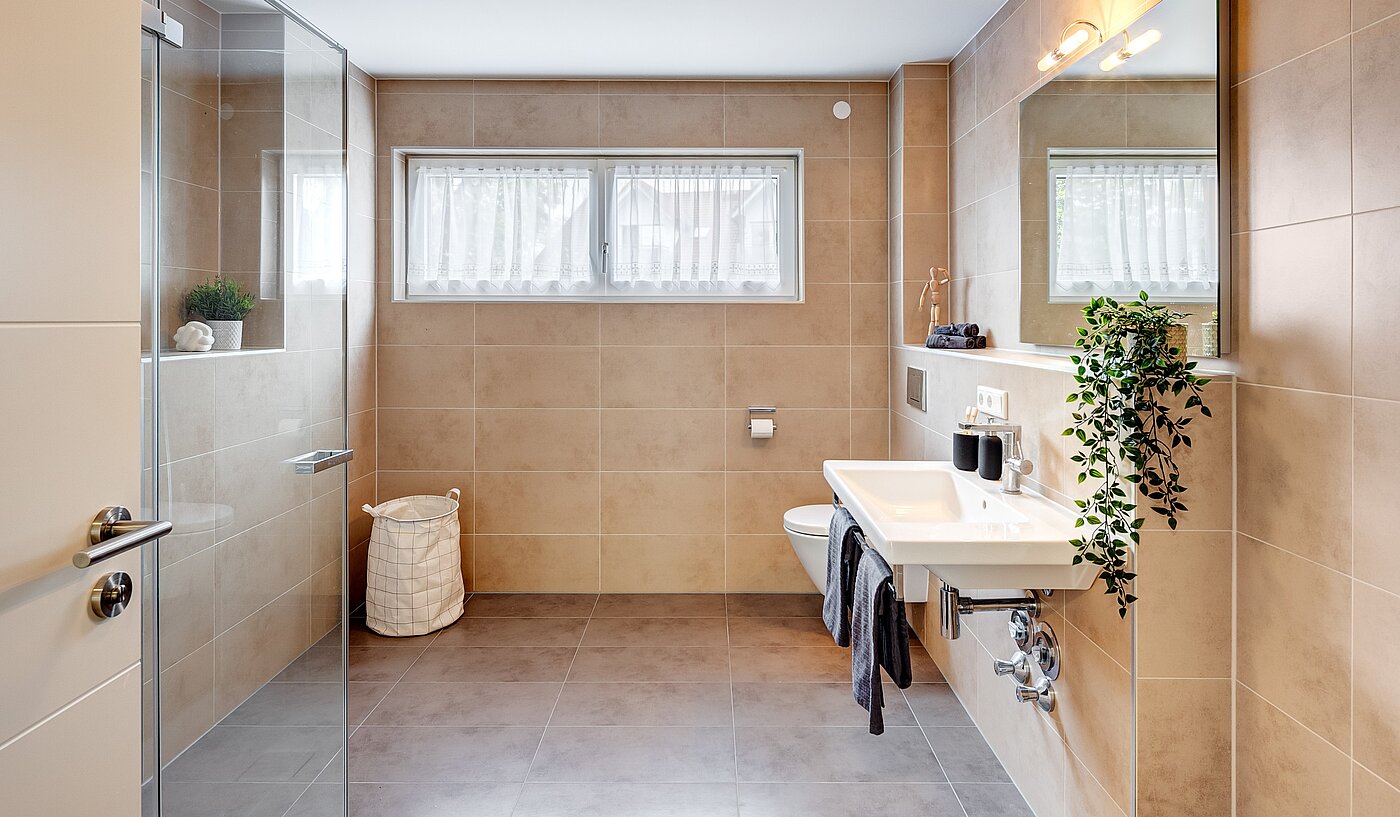 Appartement avec 3 pièces | Gauting | 70116 | Bad mit Fenster