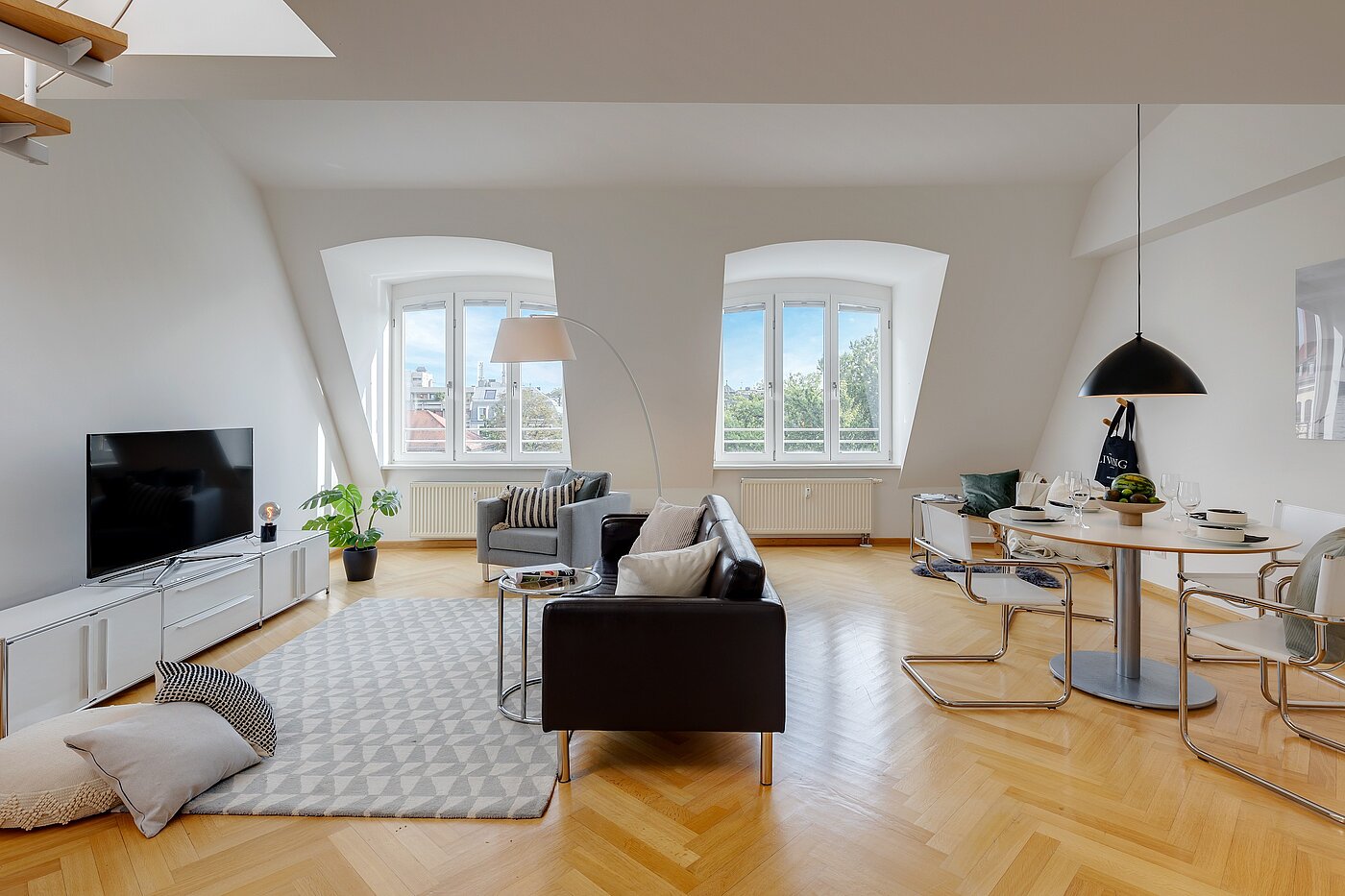 Appartement avec 2 pièces | München-Schwabing | 2208ML2