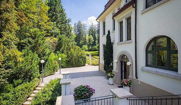 Villa avec 9 pièces | Reutlingen | 70231 | Eingangsbereich