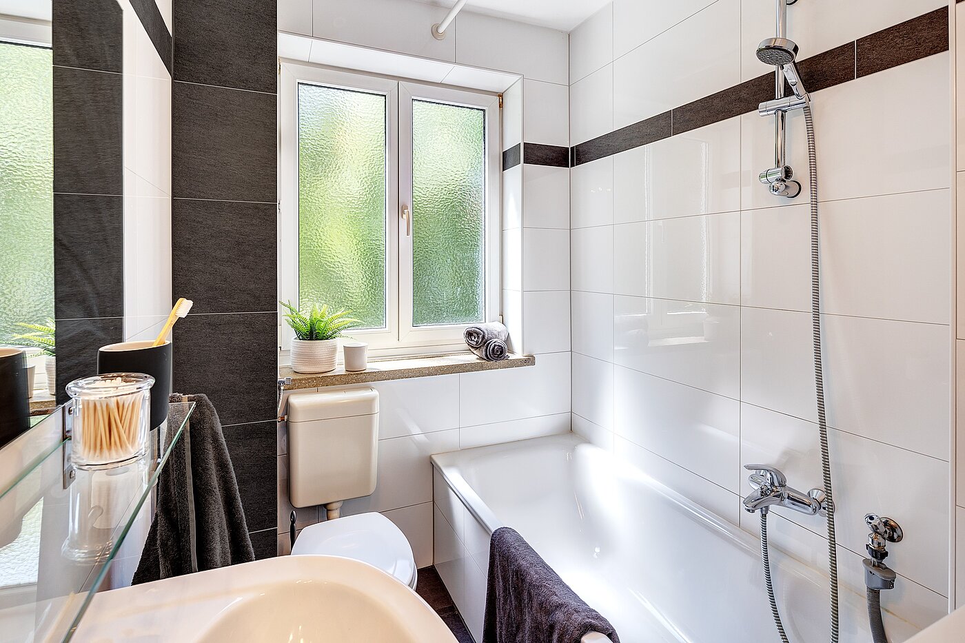 Appartement avec 2.5 pièces | München-Berg am Laim | 70030 | ...Badewanne