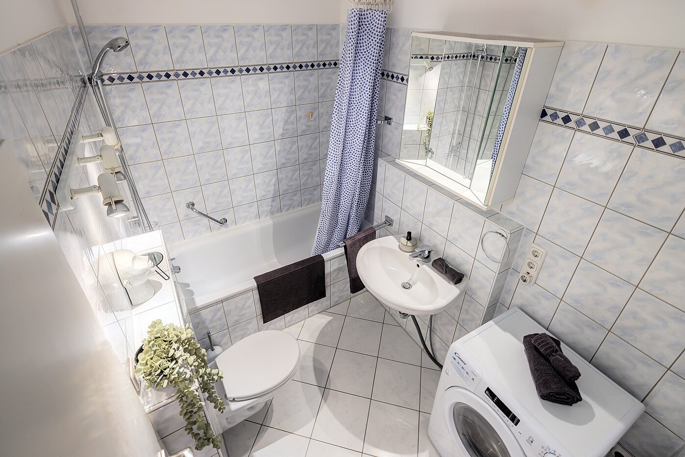 Appartement avec 3 pièces | München-Bogenhausen | 70261 | Badezimmer mit Wanne