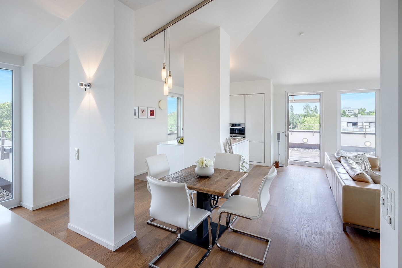 Penthouse avec 3.5 pièces | München-Oberföhring | 70237 | ...mit Essbereich