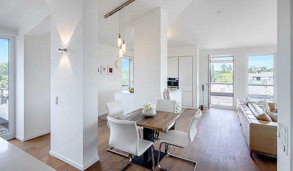 Penthouse avec 3.5 pièces | München-Oberföhring | 70237 | ...mit Essbereich
