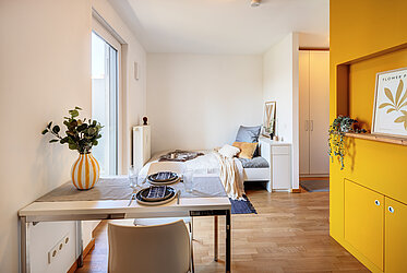 Ramersdorf : Spacieux appartement d'une chambre avec balcon - libre