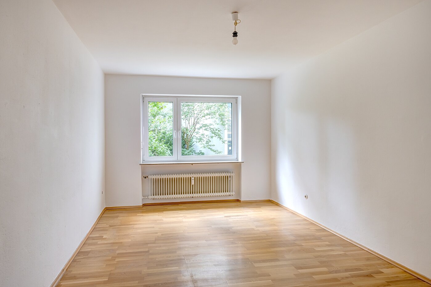 Rez-de-chaussée surélevé avec 2.5 pièces | München-Schwabing | 70441 | Schlafzimmer