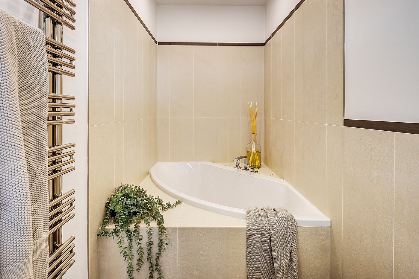 Maison d'angle mitoyenne avec 3 pièces | Kreuth | 70037 | ...und Eckbadewanne