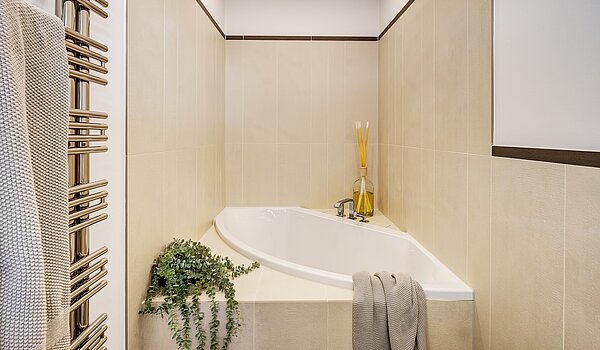 Maison d'angle mitoyenne avec 3 pièces | Kreuth | 70037 | ...und Eckbadewanne