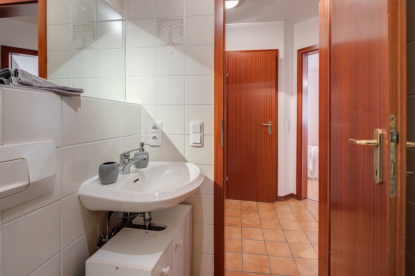Appartement avec 2 pièces | München-Isarvorstadt | 1804ML1 | Freundliches Badezimmer