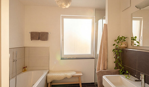 Penthouse avec 2 pièces | München-Bogenhausen | 70385 | Tageslichtbad mit...