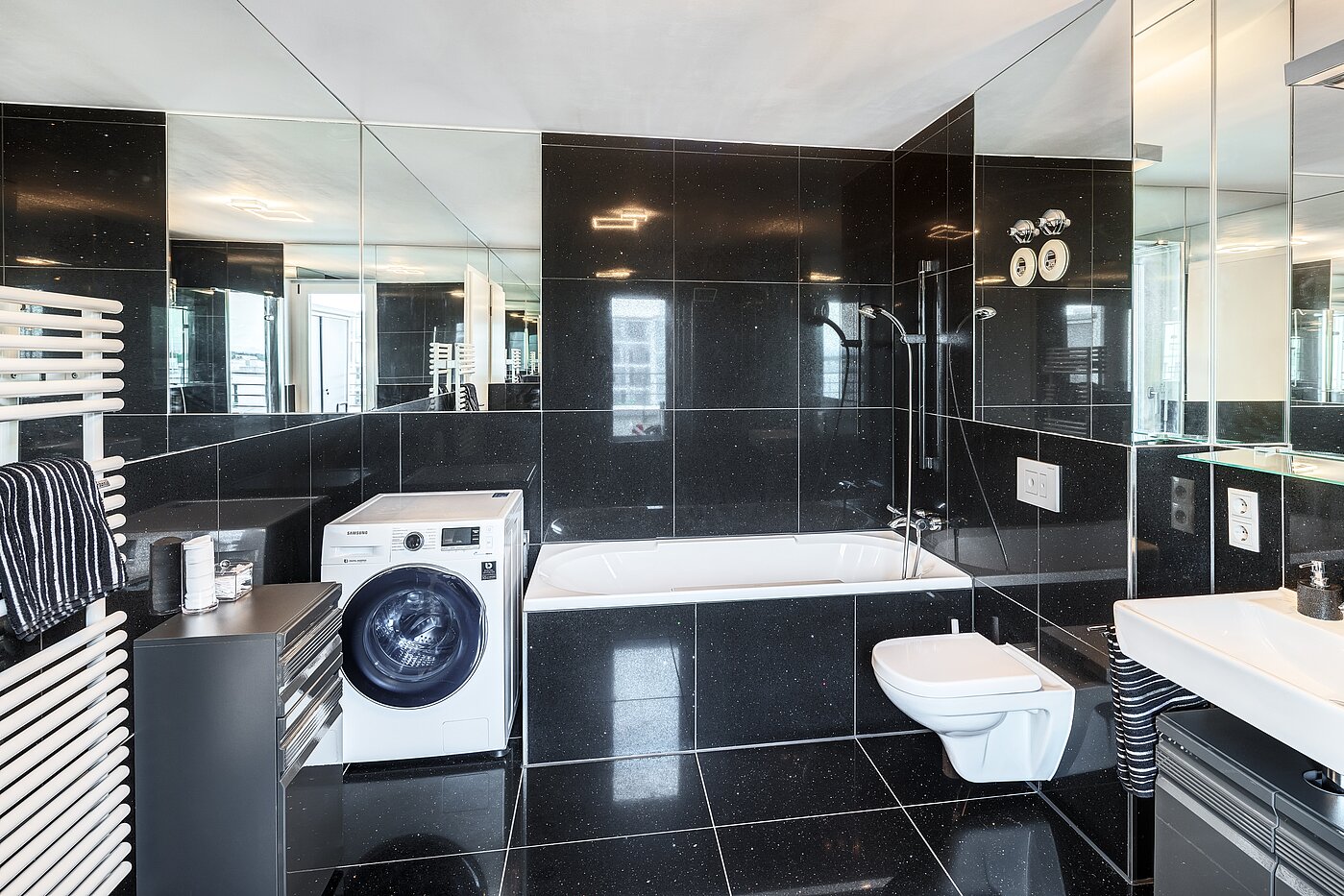 Penthouse avec 3 pièces | München-Riem | 70468 | ...und Badewanne
