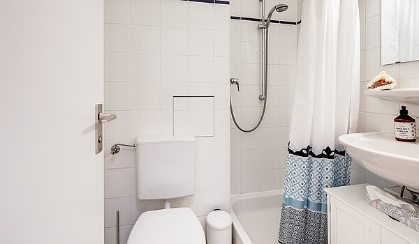 Appartement avec 1 pièce | München-Schwabing | 70475 | ...mit Dusche
