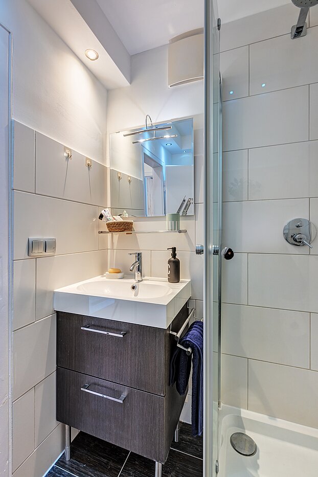 Appartement avec 1 pièce | München-Schwabing | 70454 | Duschbad mit...