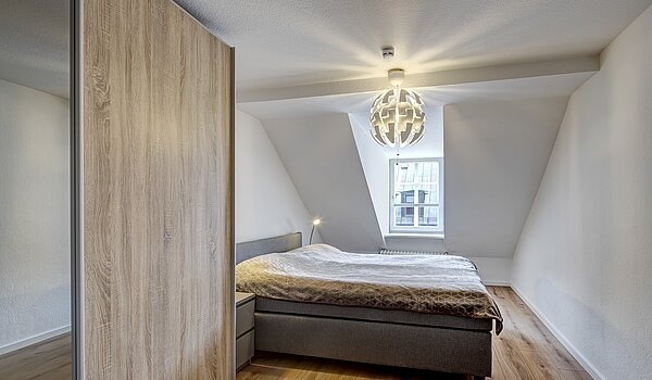 Appartement au dernier étage avec 4.5 pièces | München-Ludwigsvorstadt | 70461 | Schlafen 2
