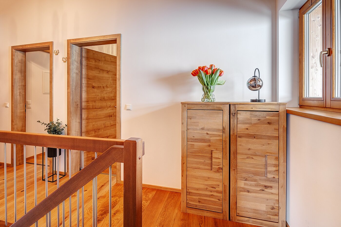 Appartement avec 6 pièces | 70095 | Flur Obergeschoss