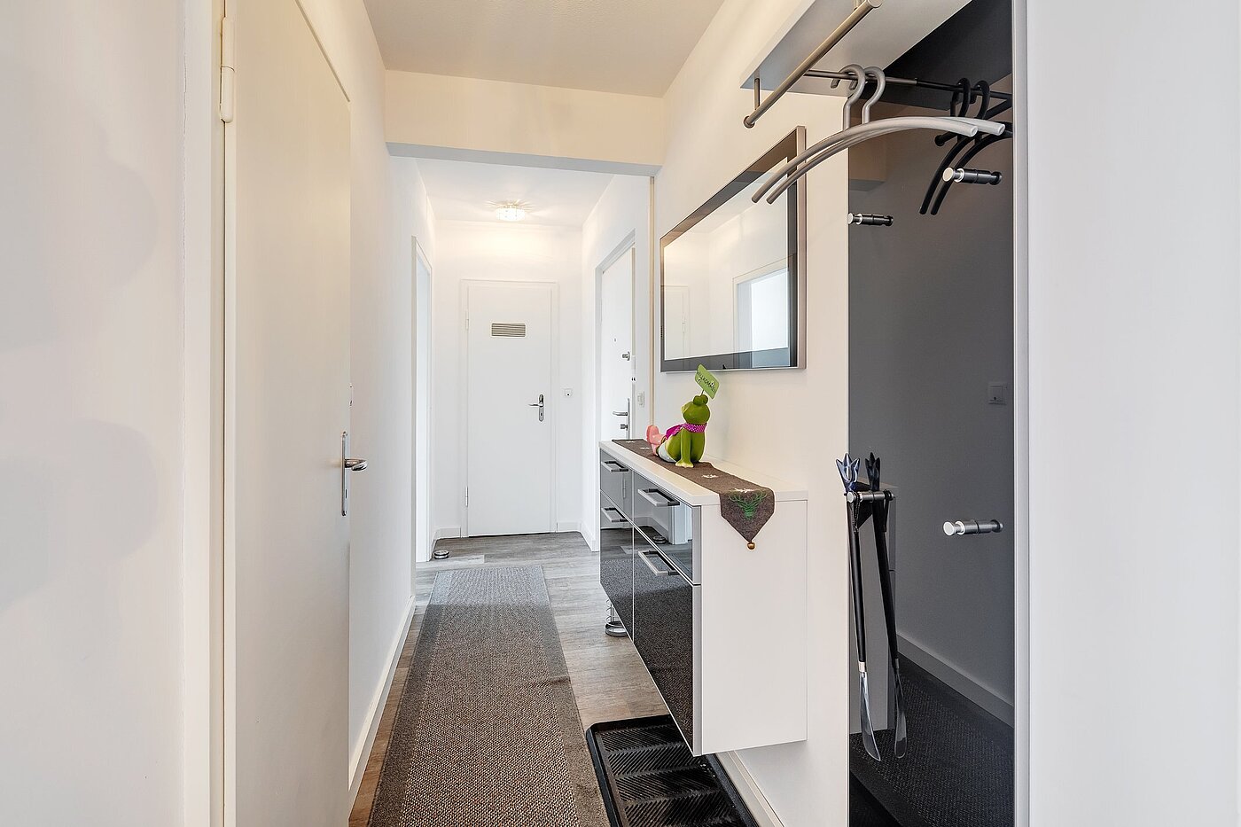 Appartement avec 2 pièces | München-Aubing | 2104ML1 | ...für eine Garderobe