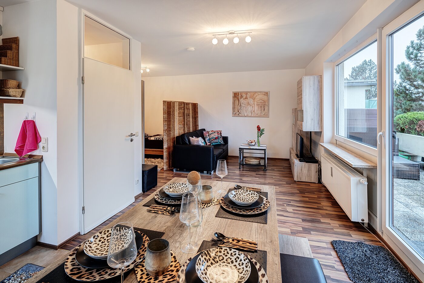 Appartement avec 1 pièce | Karlsfeld | 70460 | Wohn-, Ess- und Schlafbereich