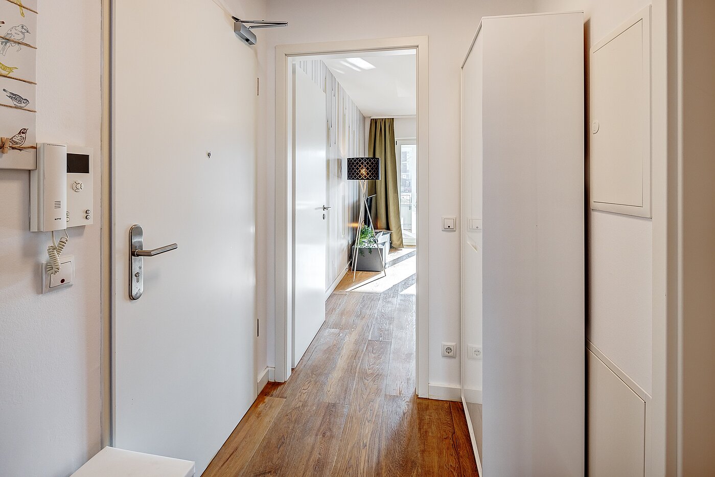 Appartement au rez-de-chaussée avec 2 pièces | München-Riem | 2201ML1 | Garderobe und Stauraum in der Diele