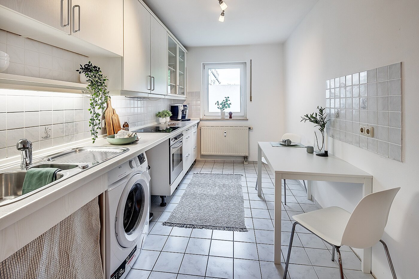 Appartement avec 3 pièces | München-Hasenbergl | 2105ML10 | Küche mit Fenster