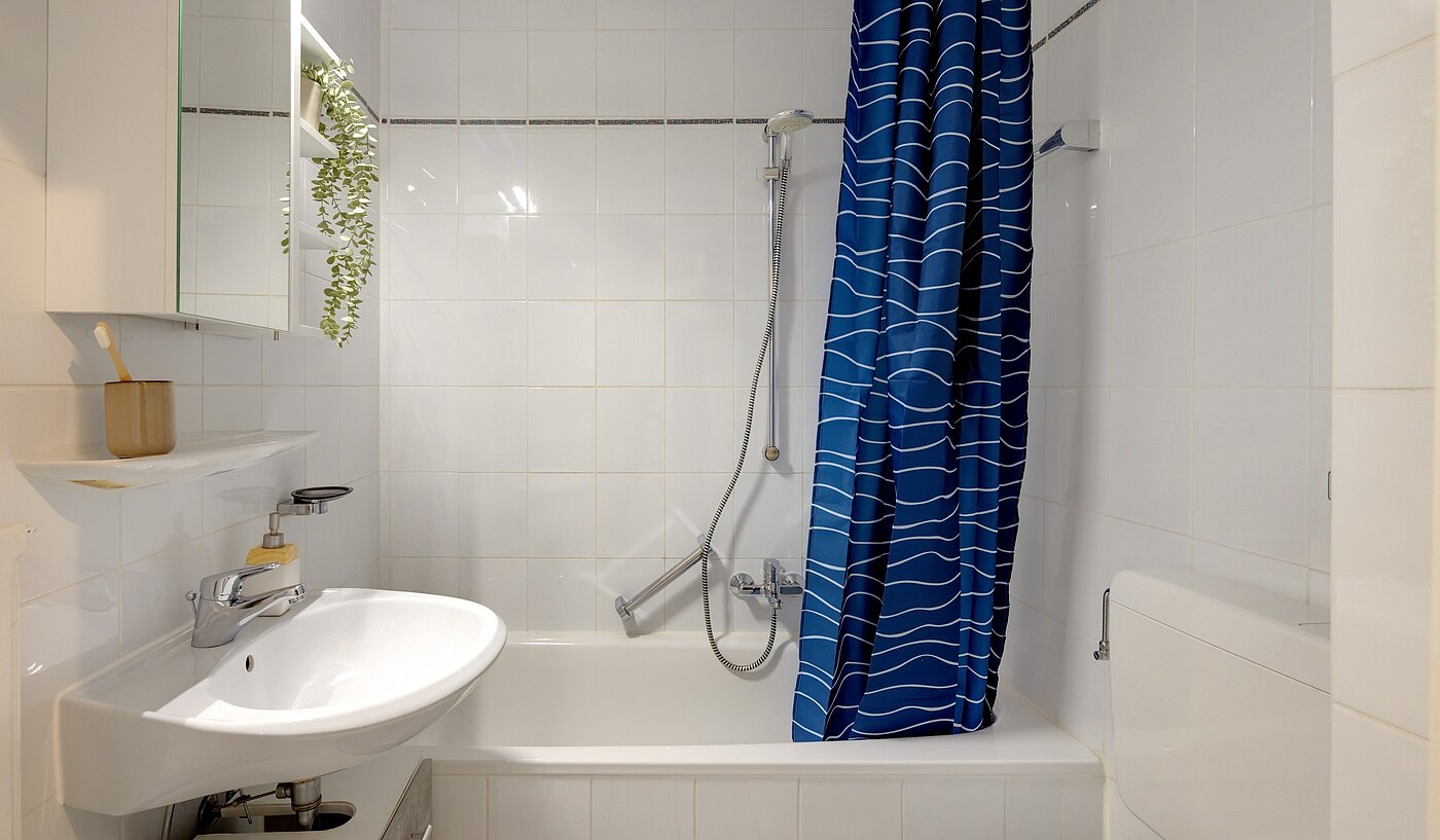 Apartment avec 1 pièce | München-Sendling-Westpark | 70395 | ...Wanne