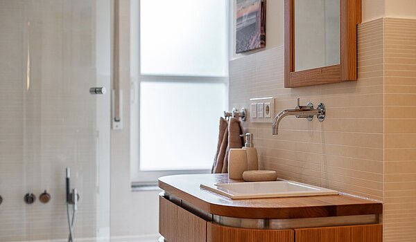 Appartement avec 3 pièces | München-Harlaching | 2108ML3 | ...Badewanne und Fenster