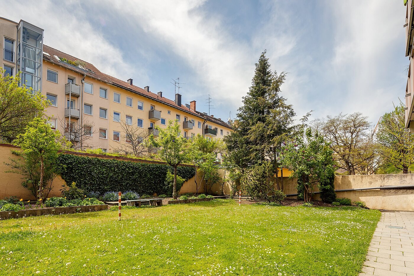 Appartement avec 2 pièces | München-Maxvorstadt | 2105ML3 | Blühender Innenhof