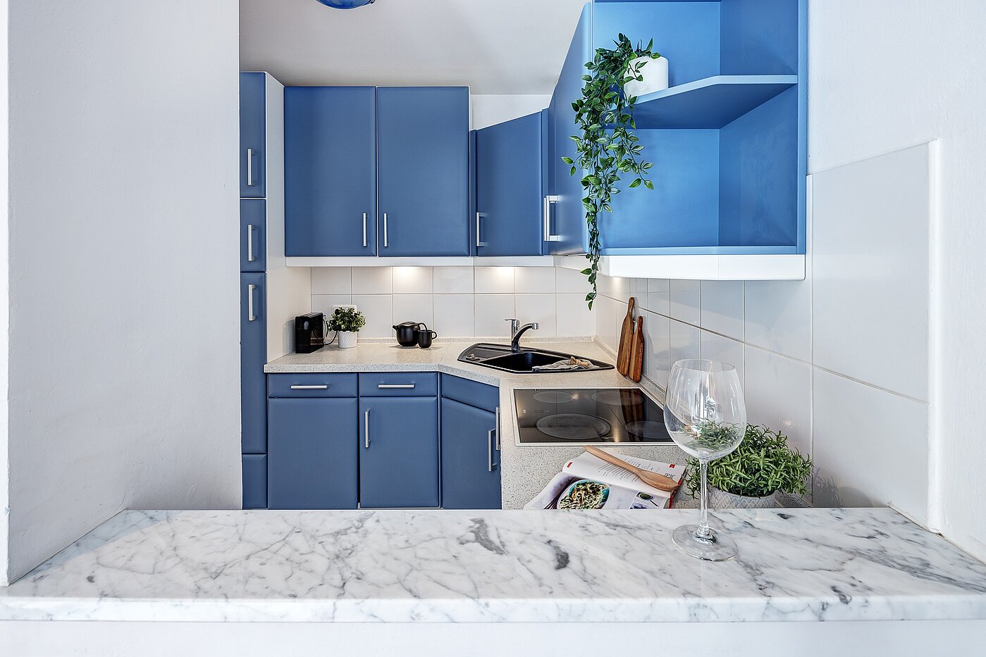 Appartement avec 3 pièces | München-Schwabing | 2202ML12 | Durchreiche in die Küche