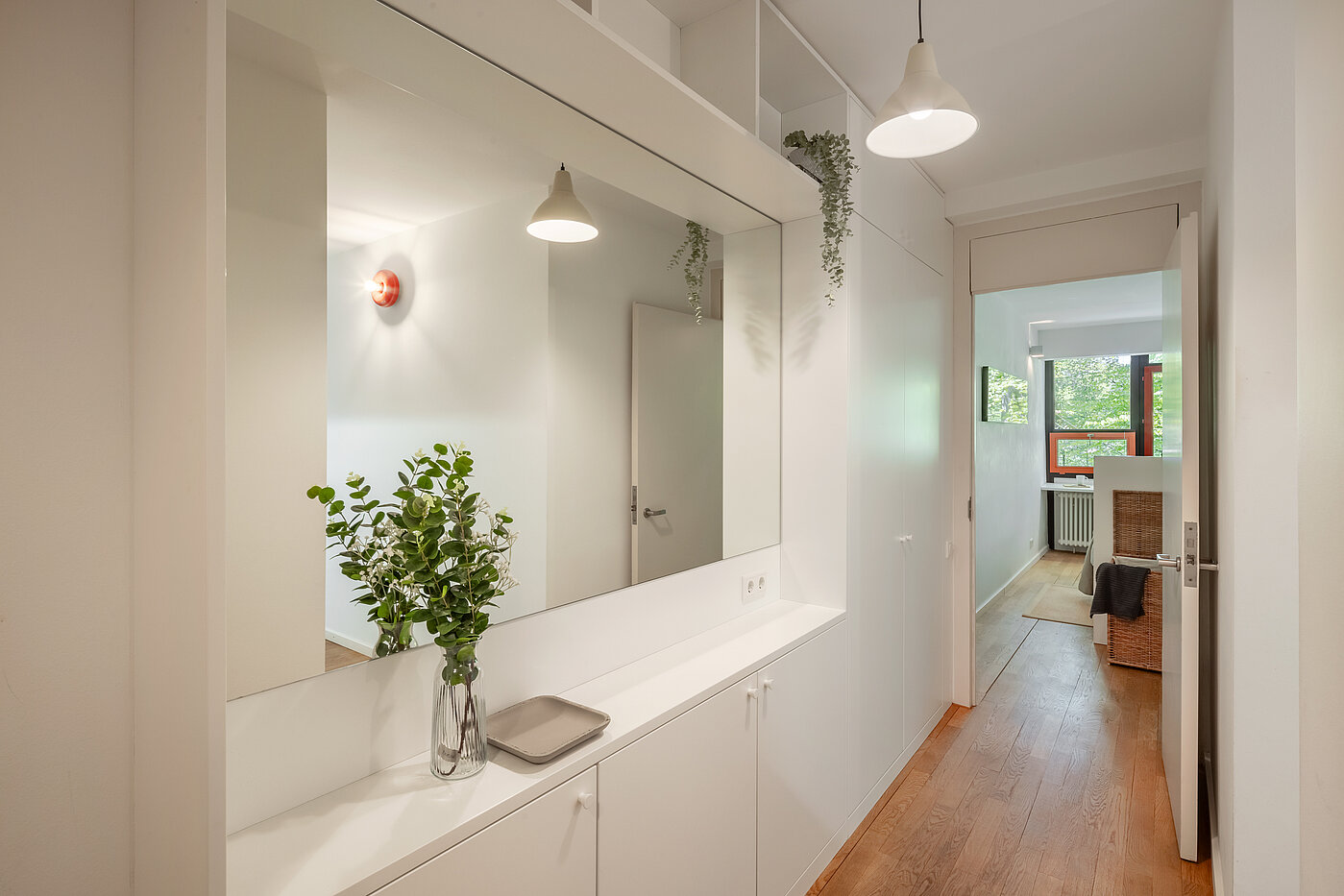 Appartement avec 2 pièces | München-Solln | 70418 | Flur Blickrichtung Schlafzimmer