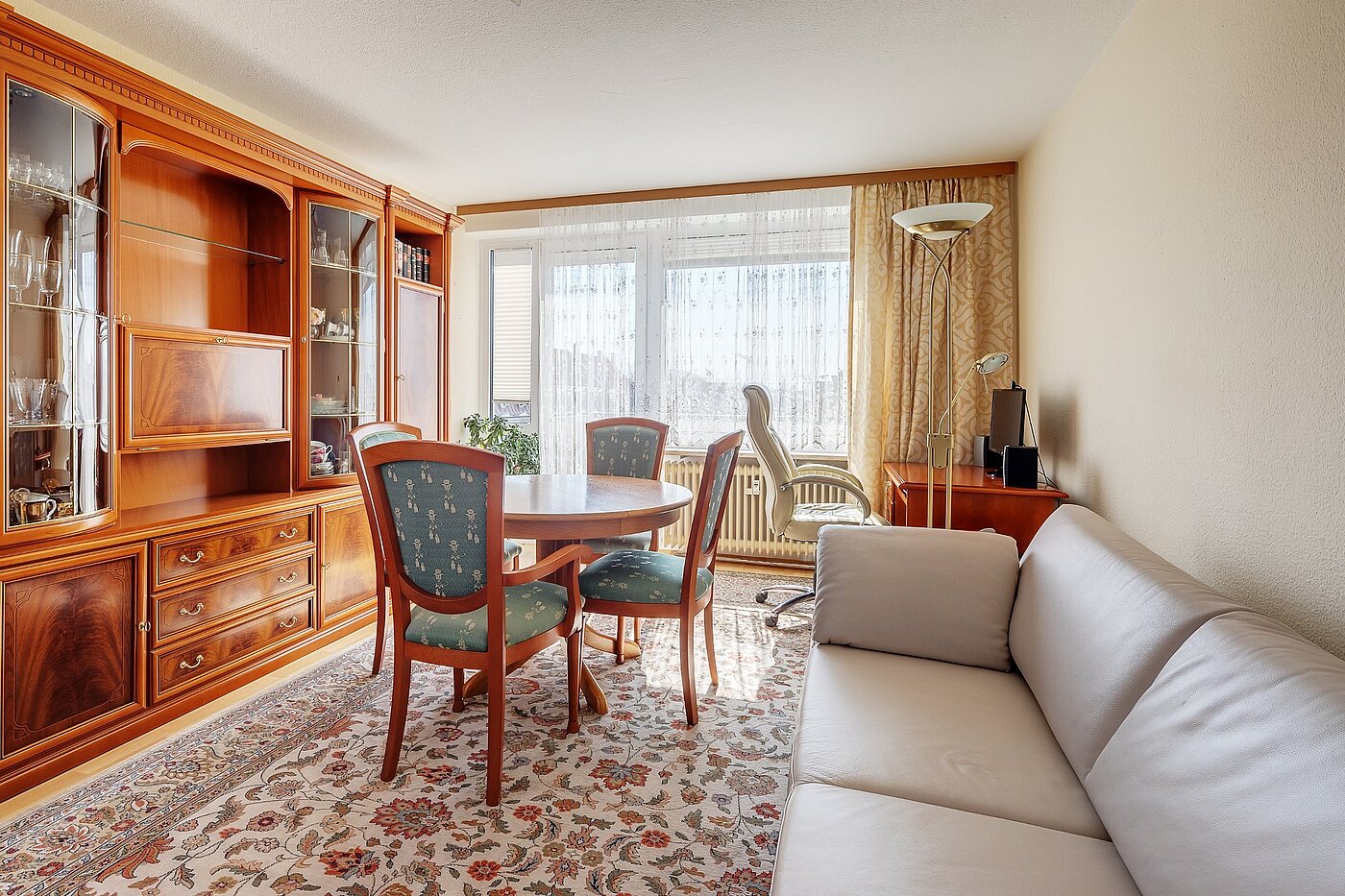 Appartement avec 2 pièces | München-Sendling-Westpark | 2003ML10 | Helles Wohnzimmer...