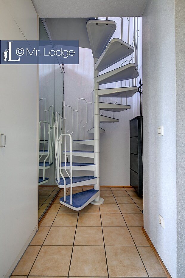 Appartement avec 2 pièces | Unterschleißheim | 1711ML1 | Wendelreppe zum Dachgeschoss