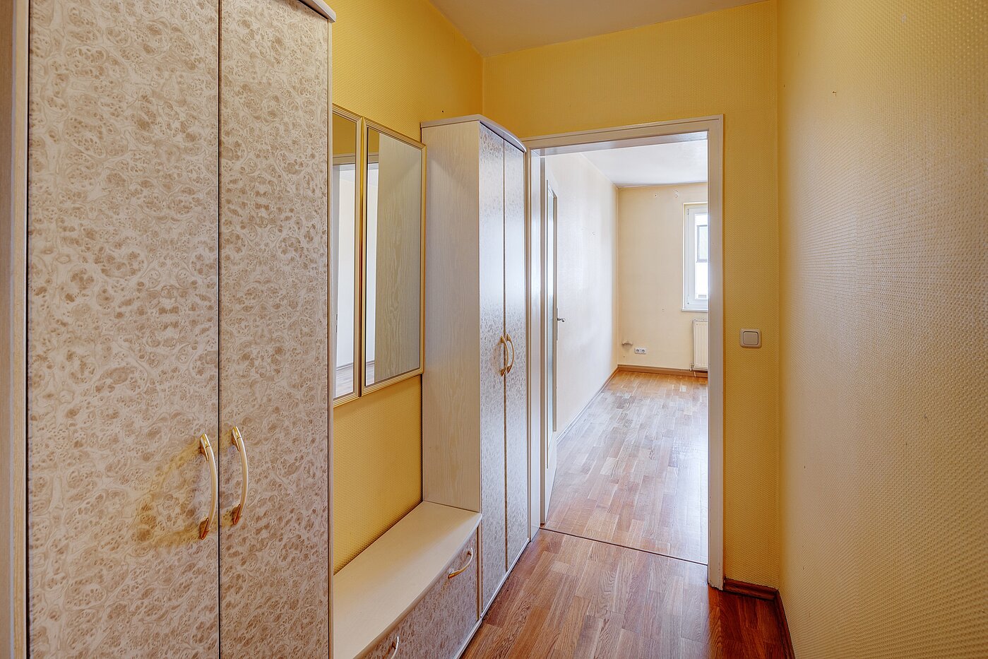 Appartement avec 2 pièces | 70075 | Stellfläche