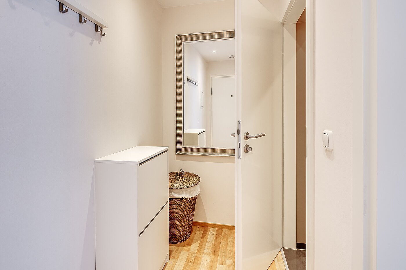 Appartement avec 1.5 pièces | München-Schwanthalerhöhe | 2211ML8 | Geräumiger Flur