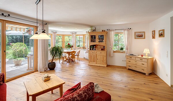 Appartement au rez-de-chaussée avec 2.5 pièces | Kreuth | 701351 | Wohnen