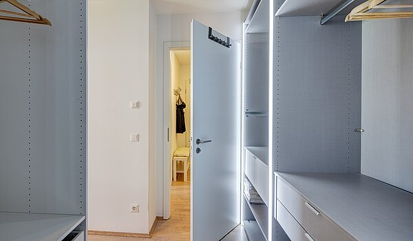 Appartement avec 3 pièces | 70483 | ...Ankleide-/Schrankbereich