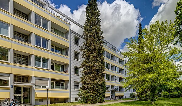 Terrassenwohnung avec 3.5 pièces | München-Berg am Laim | 123456 | Gebäudeansicht