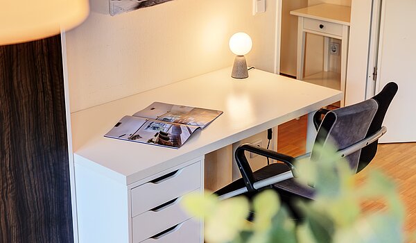 Appartement avec 2 pièces | München-Schwabing | 703161 | Schreibtisch