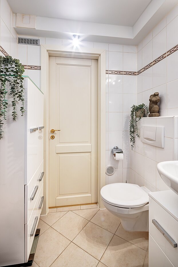 Appartement au dernier étage avec 2 pièces | München-Au | 2209ML3 | ...Handtuchheizkörper und WC