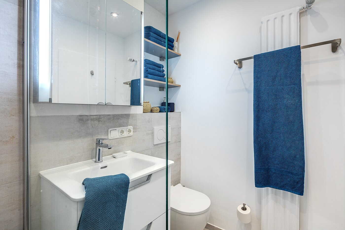 Appartement au rez-de-chaussée avec 2 pièces | München-Moosach | 70462 | Helle Einrichtung