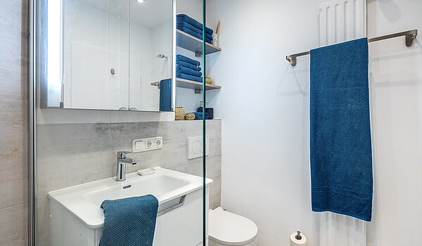 Appartement au rez-de-chaussée avec 2 pièces | München-Moosach | 70462 | Helle Einrichtung